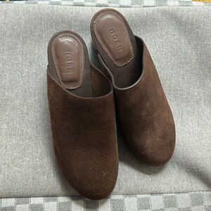 Doen brown suede clog